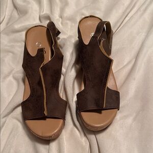 Elegant Brown Women's Sandals
